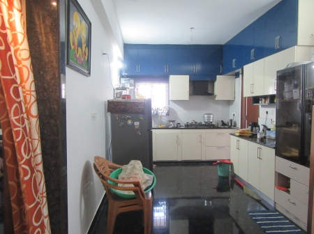 5) Li id 408 - Kitchen.JPG